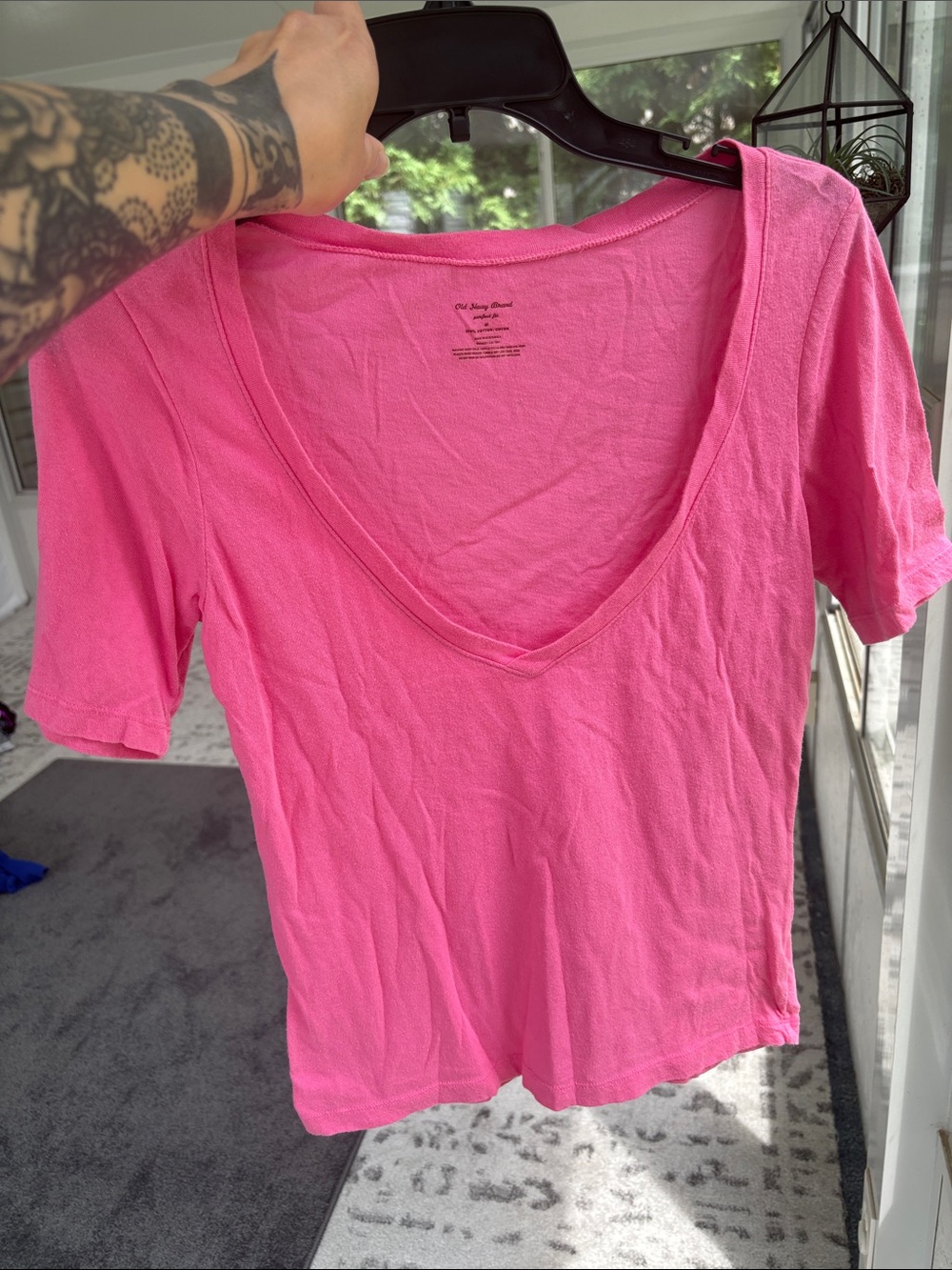 Old Navy Bright Pink Deep V-Neck Short Sleeve Tee